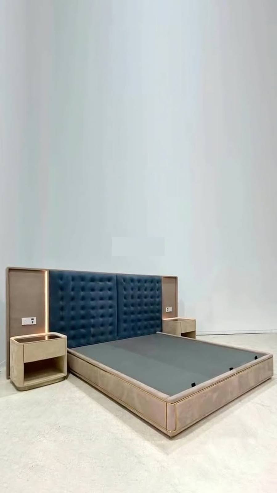 Retrostyled bed with courtesy nightlights, soft