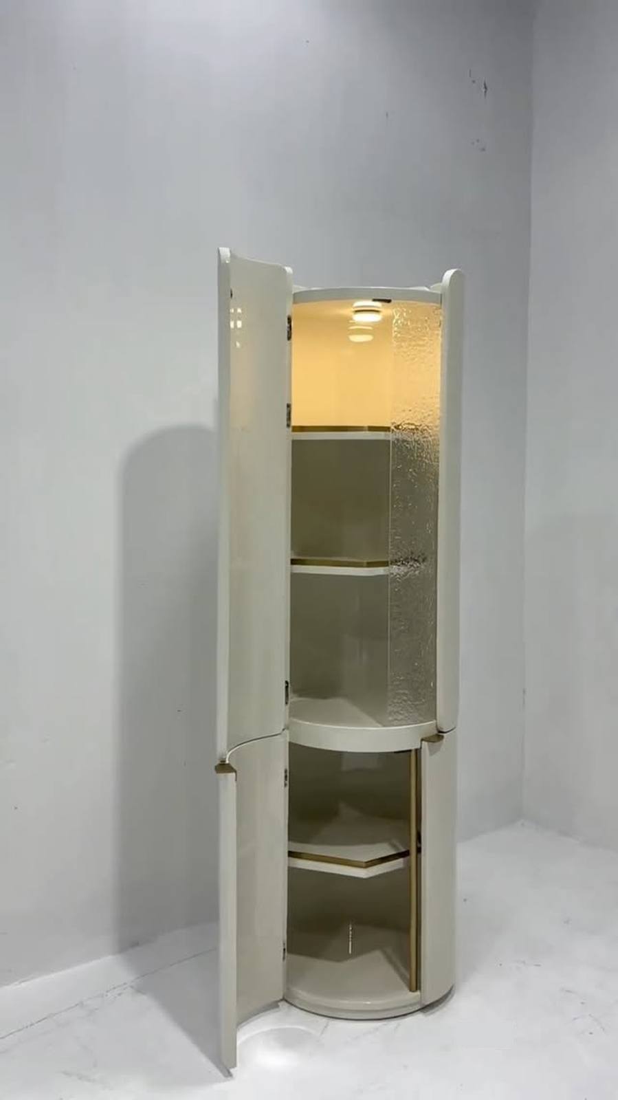 Your villa deserves a wine cabinet that doubles as art.